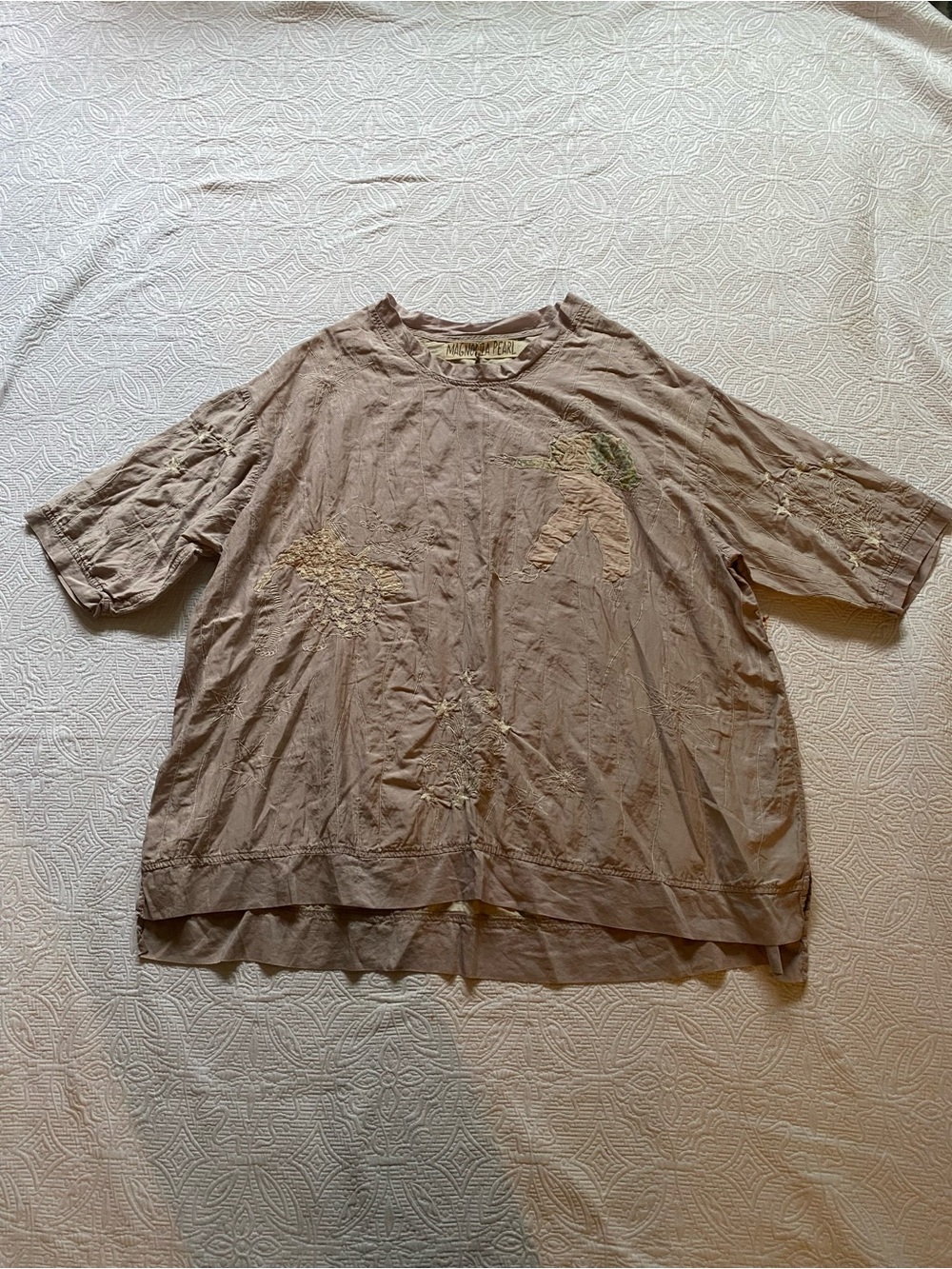 NWT - Magnolia Pearl Taupe Short-Sleeve Embroidered Francis Top